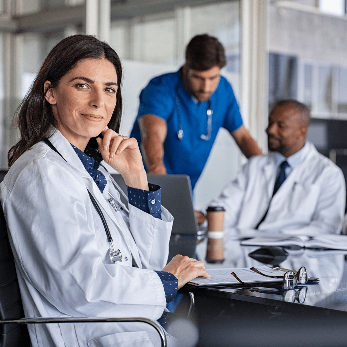 lifestyle-medical-doctors-min